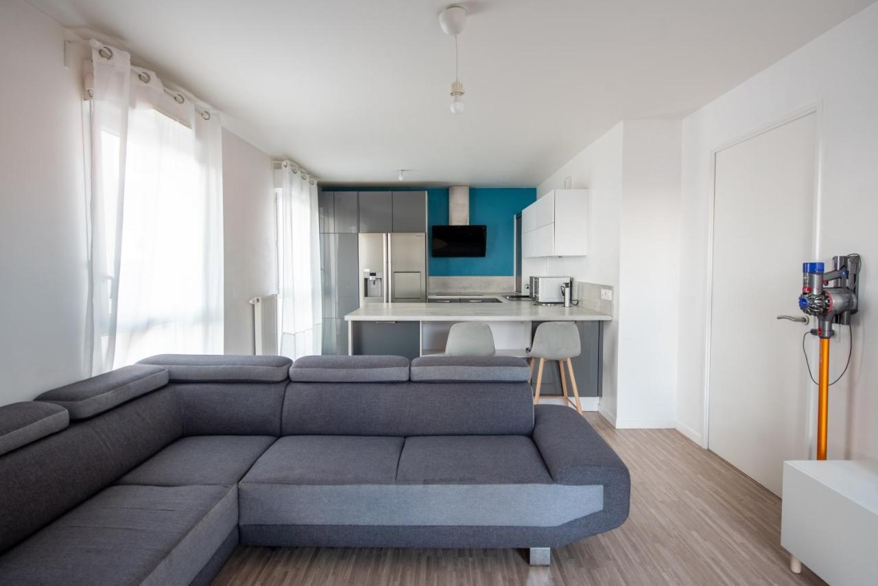Appartements De 2 Ou 3 Chambres A 40 Minutes De Paris Courcouronnes 외부 사진