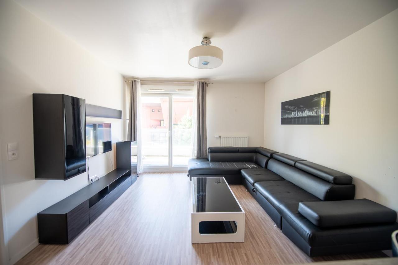 Appartements De 2 Ou 3 Chambres A 40 Minutes De Paris Courcouronnes 외부 사진