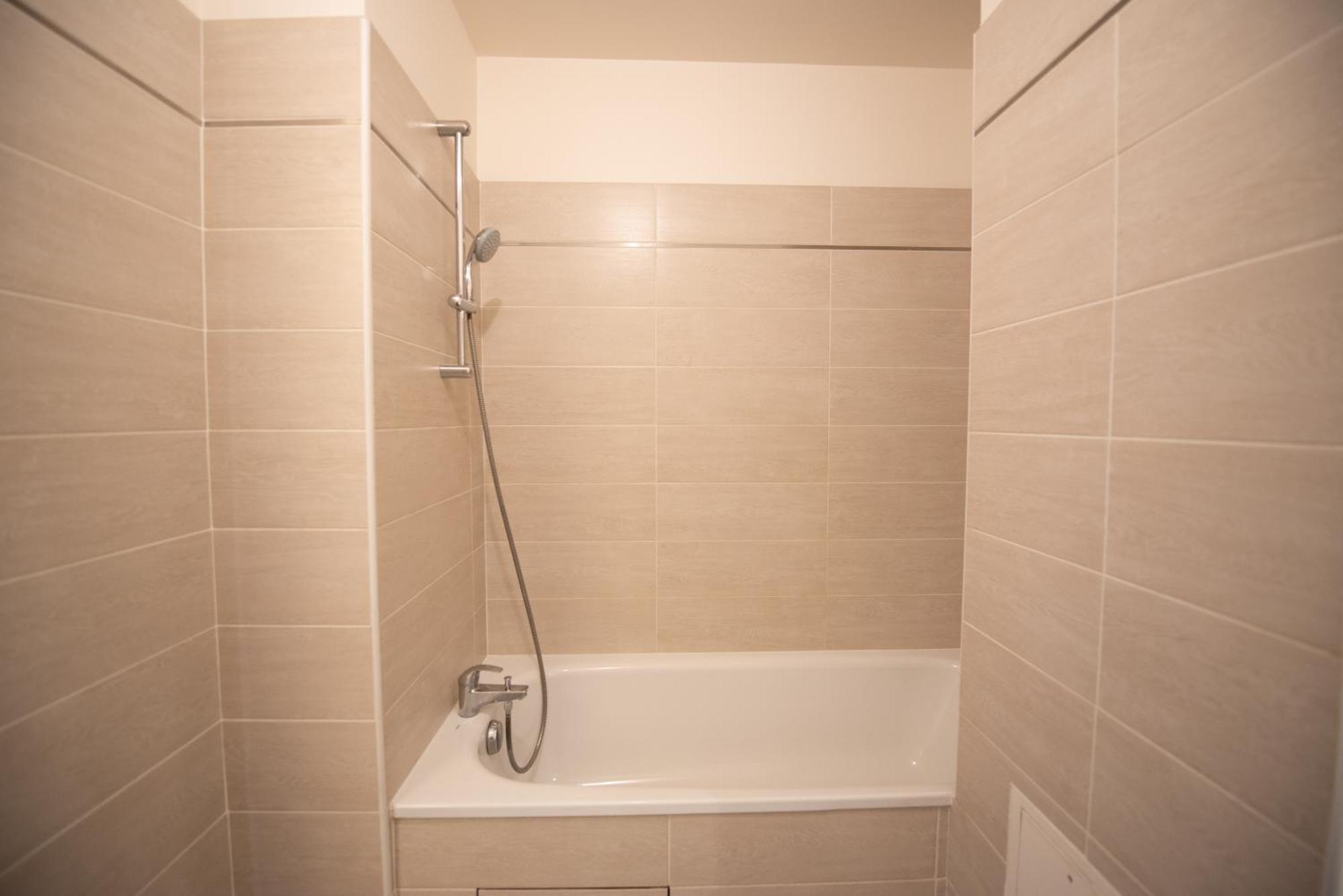 Appartements De 2 Ou 3 Chambres A 40 Minutes De Paris Courcouronnes 객실 사진